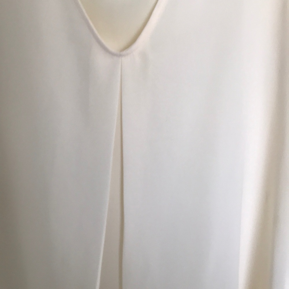 Small pullover long sleeve blouse - Picture 2 of 4
